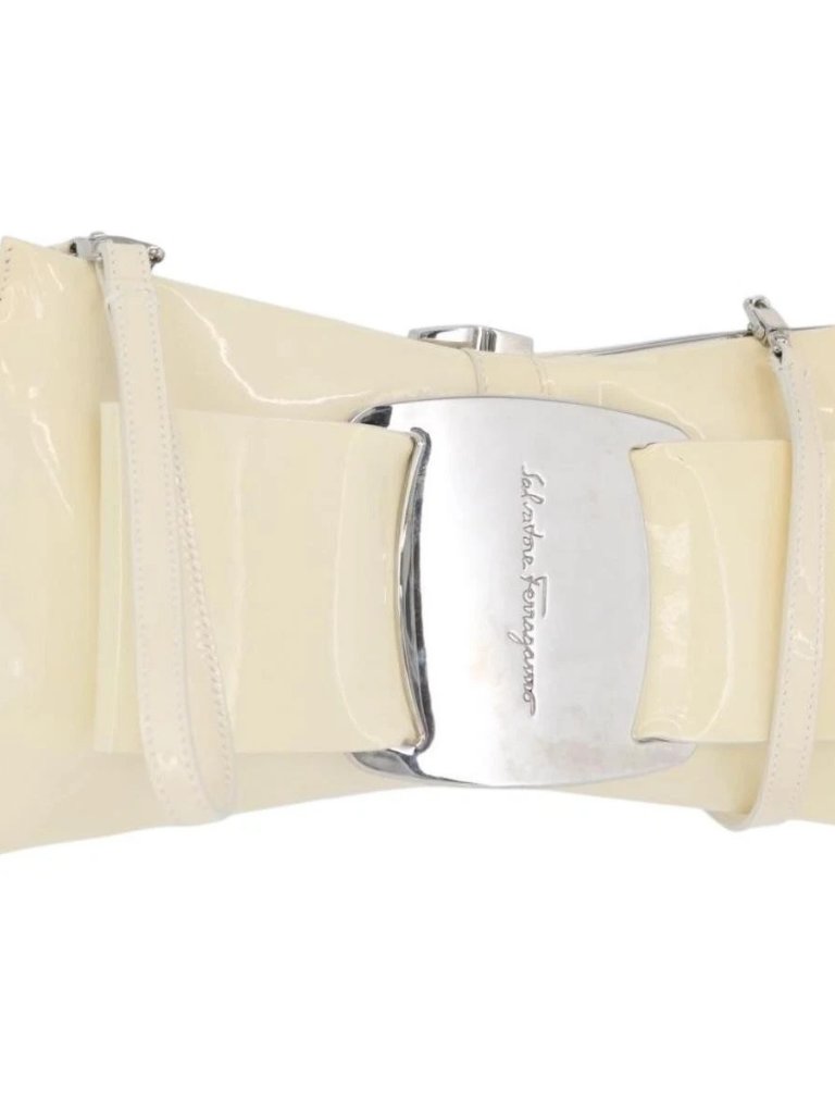 Salvatore Ferragamo Shoulder Bag Patent Leather Cream Silver Auth Bs33471